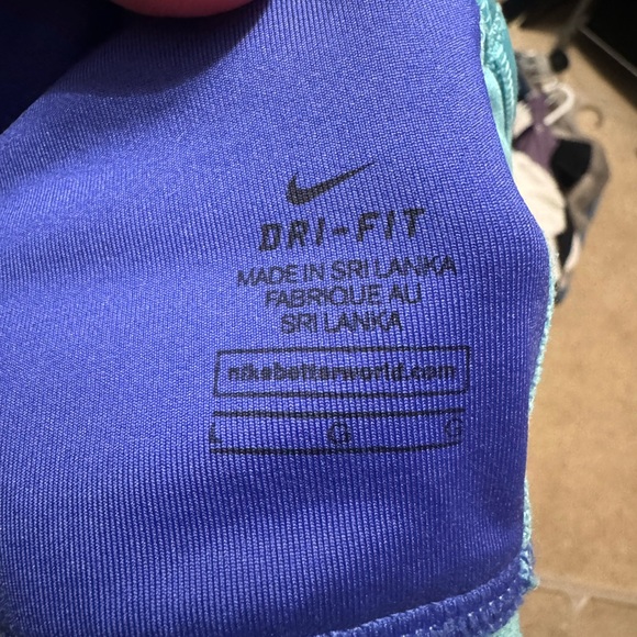 Nike dri fit sports bra size large - Picture 3 of 3